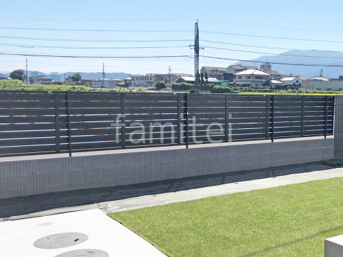 ブロック塀 (化粧ブロック) ユニソン ジャスティ アルミ形材 フェンス LIXIL AB YS3型 横スリット3 目隠し