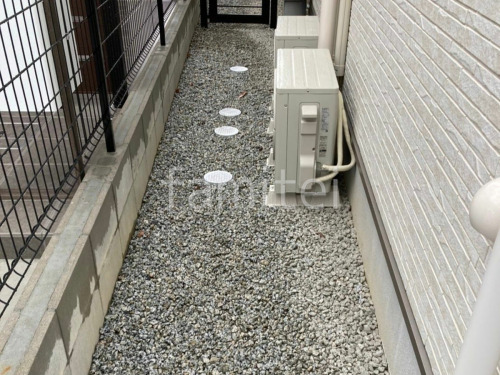 犬走り 防犯砂利敷き バラス砕石 防草シート加工